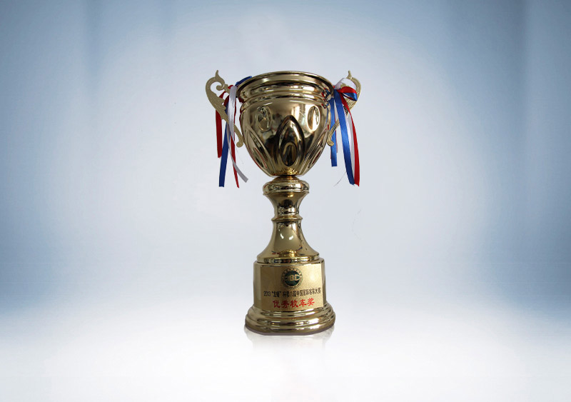 ZK6559DX型校车在“龙蟠”杯第八届中国国际客车大赛荣获CIBC优秀校车奖（奖杯）