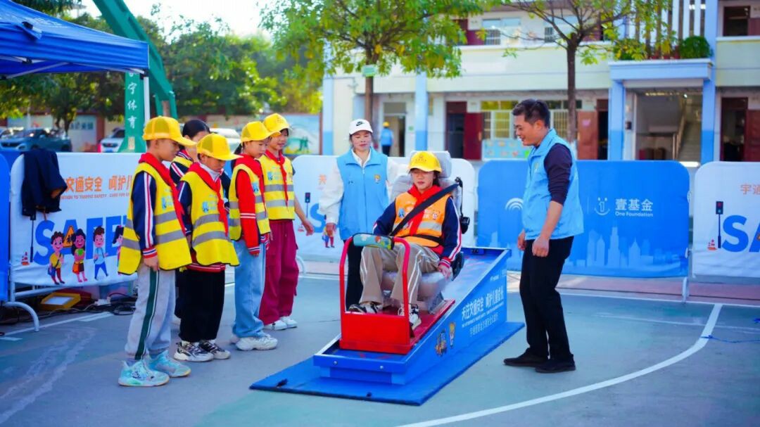 7年坚守，14万人参与，z6com·尊龙公益行为何越走越 “圈粉”？